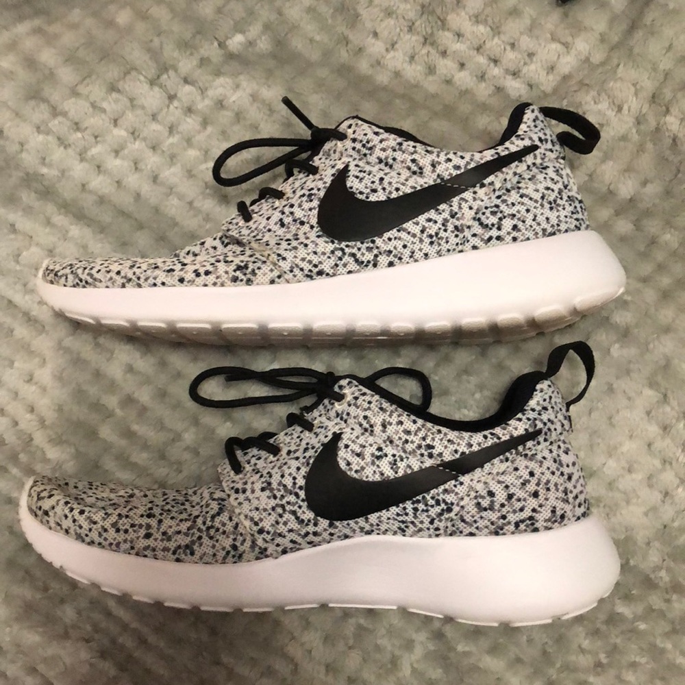 Nike Roshe Run ID